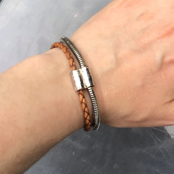 LOFT Magnetic necklace & bracelets set OS - Picture 7 of 12